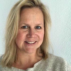 Meet your Posher, Carla